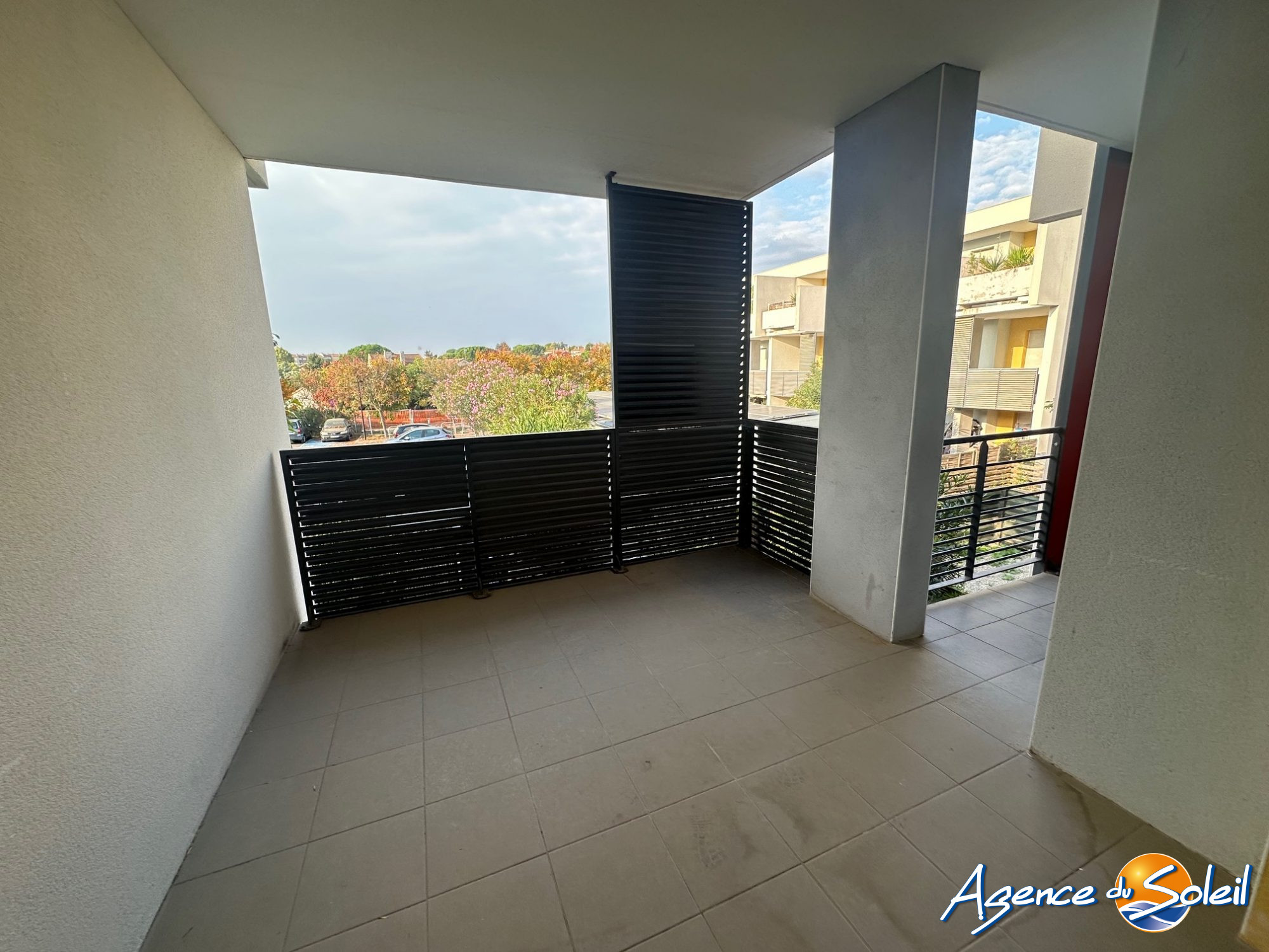 Terrasse - Appartement Béziers (Réf. 09-7733-AGENCEDUSOLEIL)