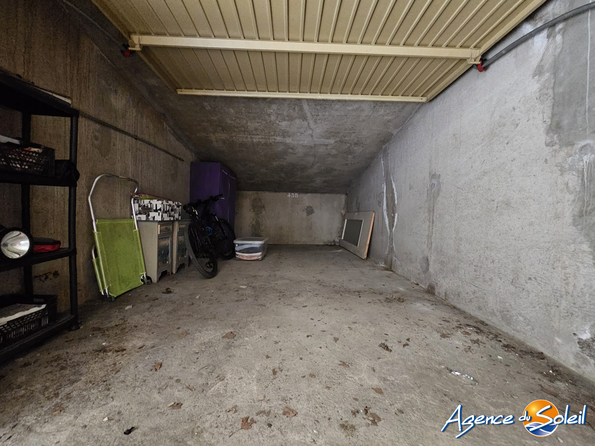 Cuisine - Stationnement Gruissan (Réf. 12-11209-AGENCEDUSOLEIL)