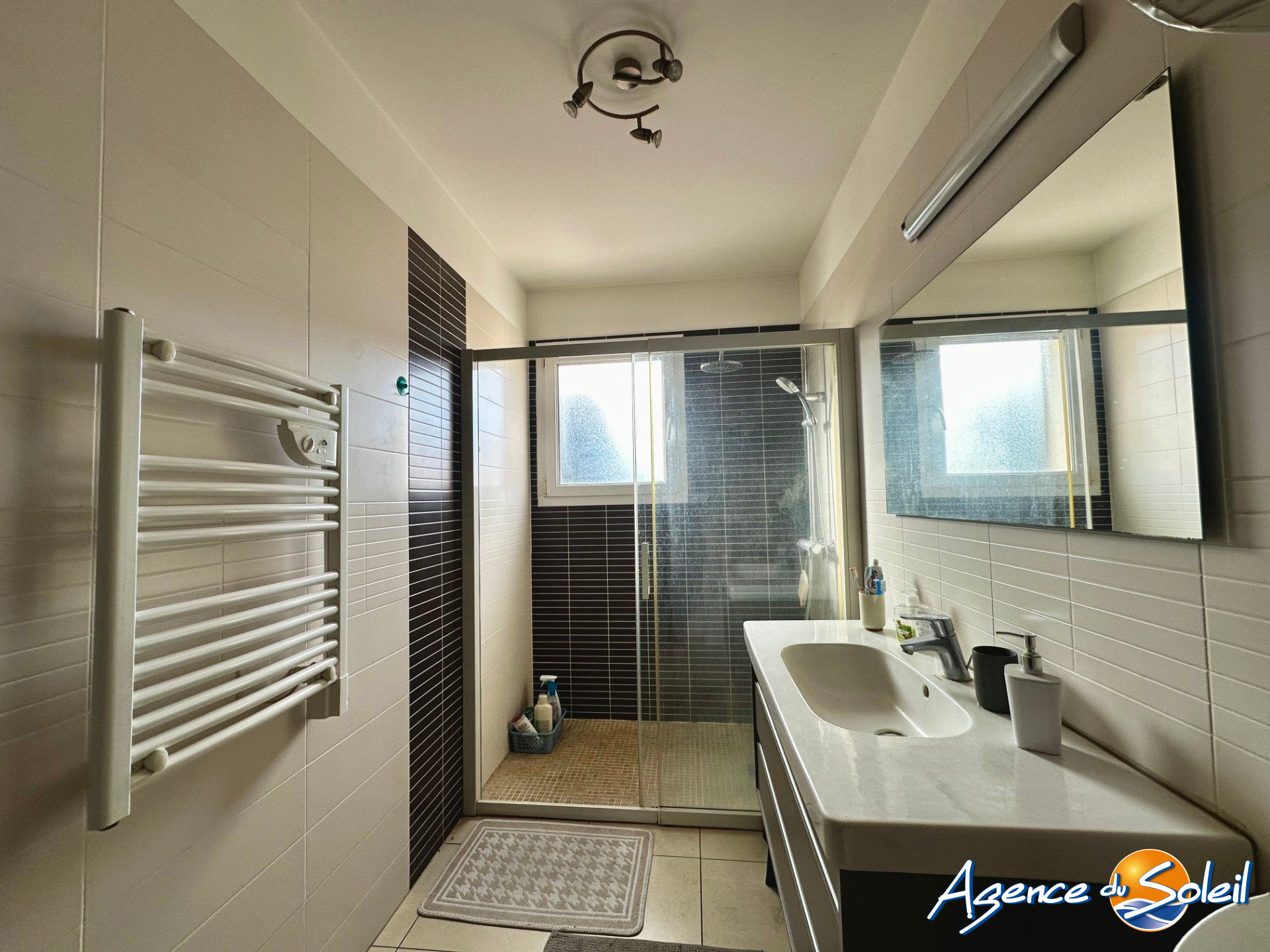 Vue extérieure - Appartement Canet-en-Roussillon (Réf. 19-10709-AGENCEDUSOLEIL)