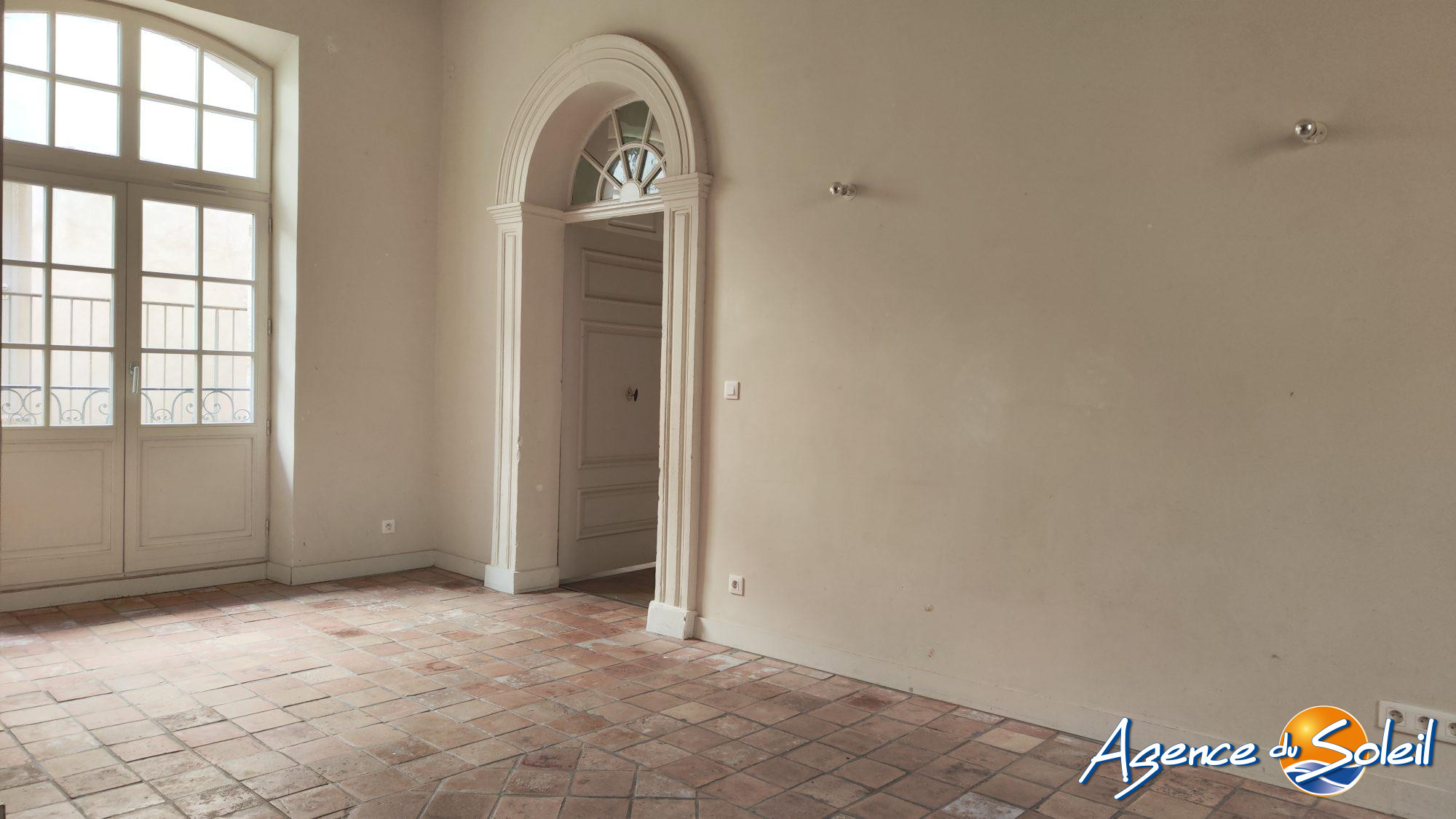 Photo 11 - Appartement Pézenas (Réf. 38-10717-AGENCEDUSOLEIL)