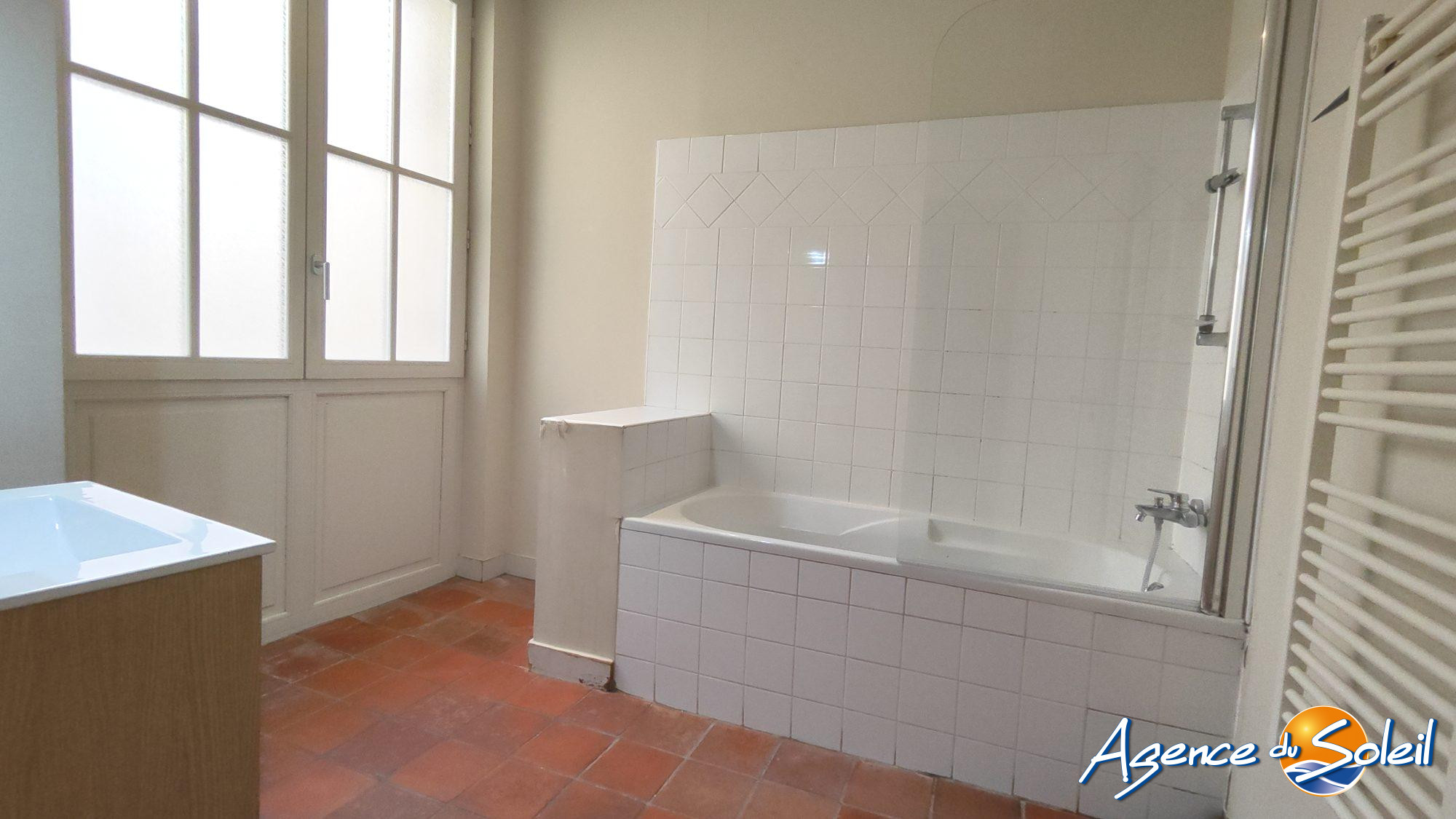 Photo 13 - Appartement Pézenas (Réf. 38-10717-AGENCEDUSOLEIL)