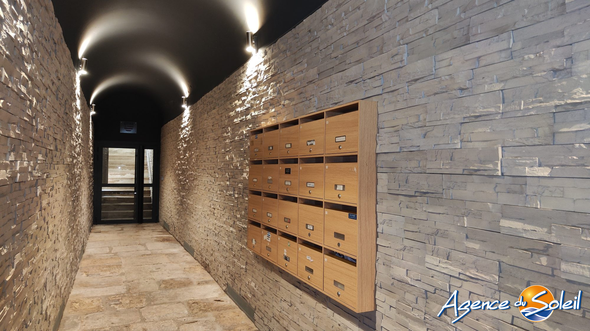 Photo 15 - Appartement Pézenas (Réf. 38-10717-AGENCEDUSOLEIL)